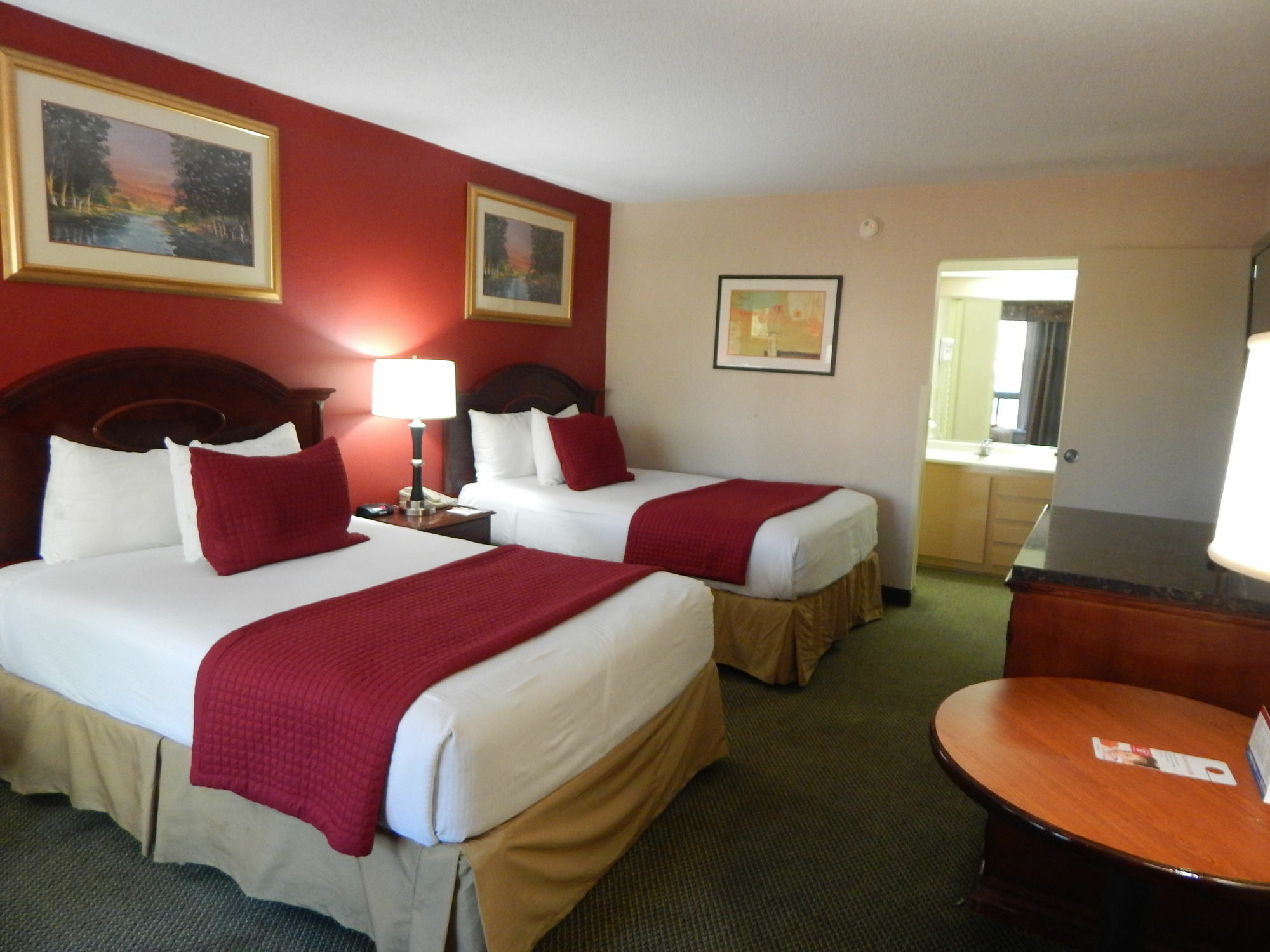 Ramada By Wyndham & Suites Warner Robins Exterior foto